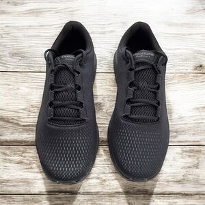 New with Box Under Armour Men's black UA Charged Pursuit 2 4E Shoe Size 10.5